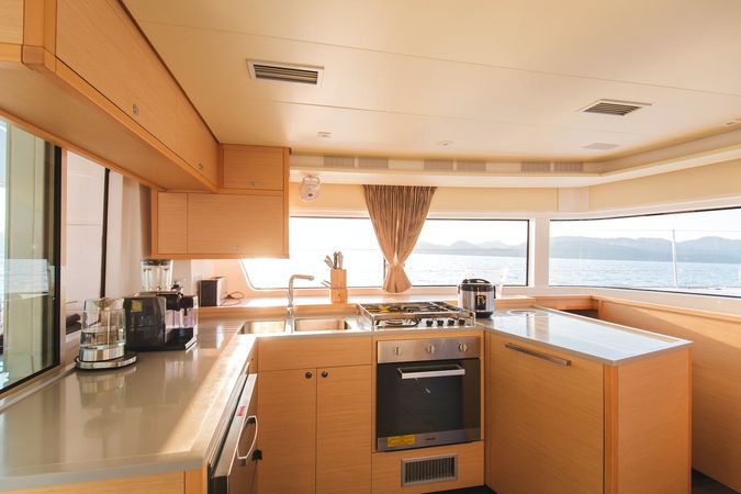 Lagoon 52 F | Blue Moon