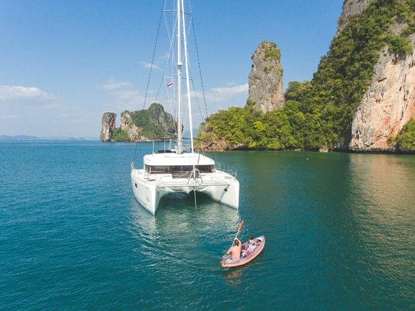 Lagoon 52 F | Blue Moon