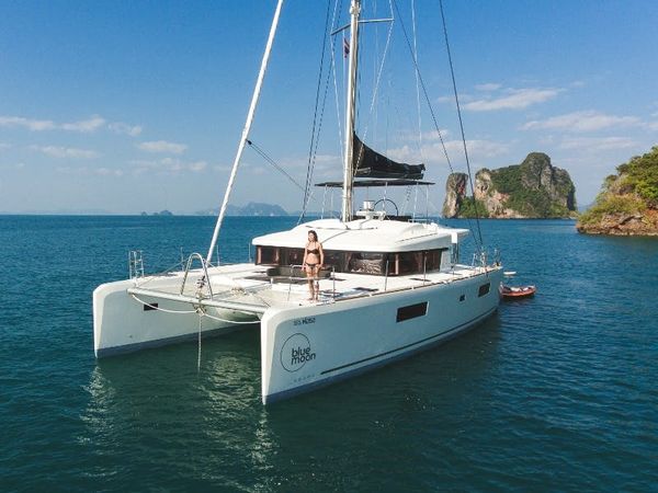 Lagoon 52 F | Blue Moon