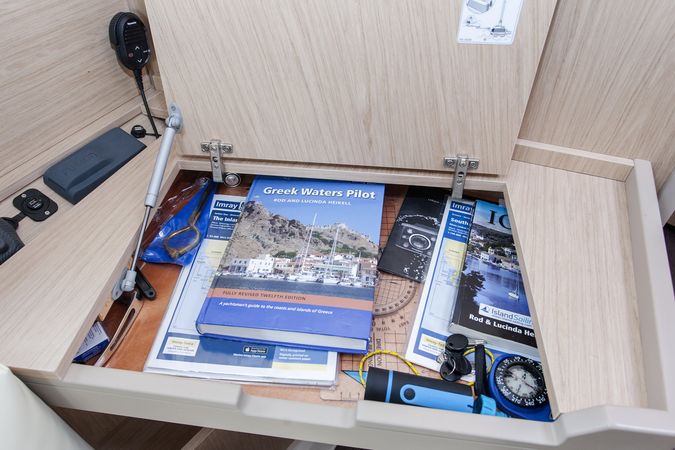Beneteau Oceanis 41.1 | Foreigner