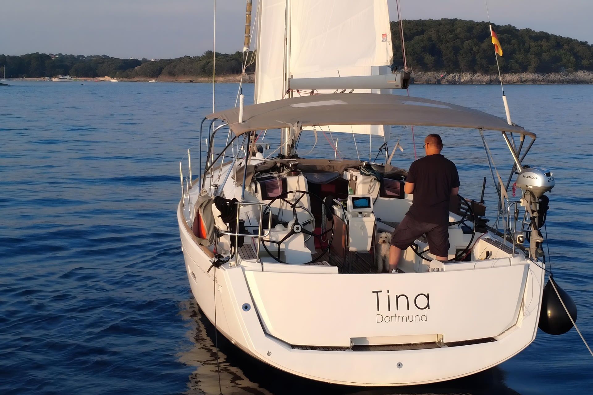 Jeanneau Sun Odyssey 389 | Tina