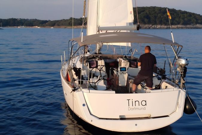 Jeanneau Sun Odyssey 389 | Tina