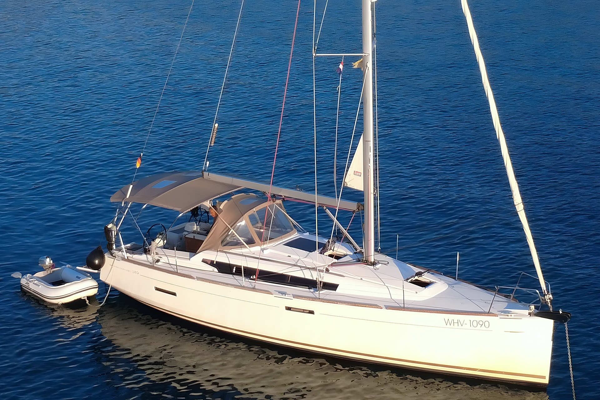 Jeanneau Sun Odyssey 389 | Tina