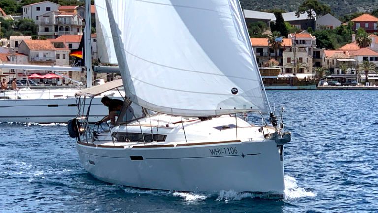 Jeanneau Sun Odyssey 389 | Amadeus