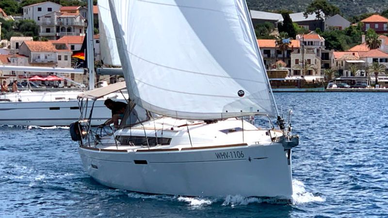 Jeanneau Sun Odyssey 389 | Amadeus