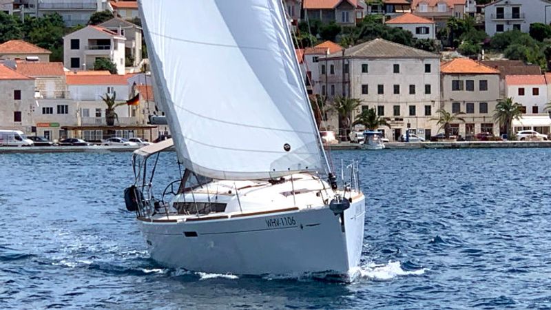 Jeanneau Sun Odyssey 389 | Amadeus