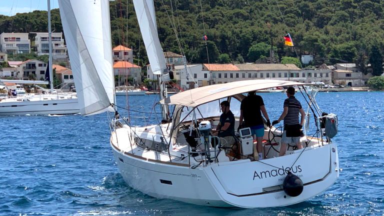 Jeanneau Sun Odyssey 389 | Amadeus