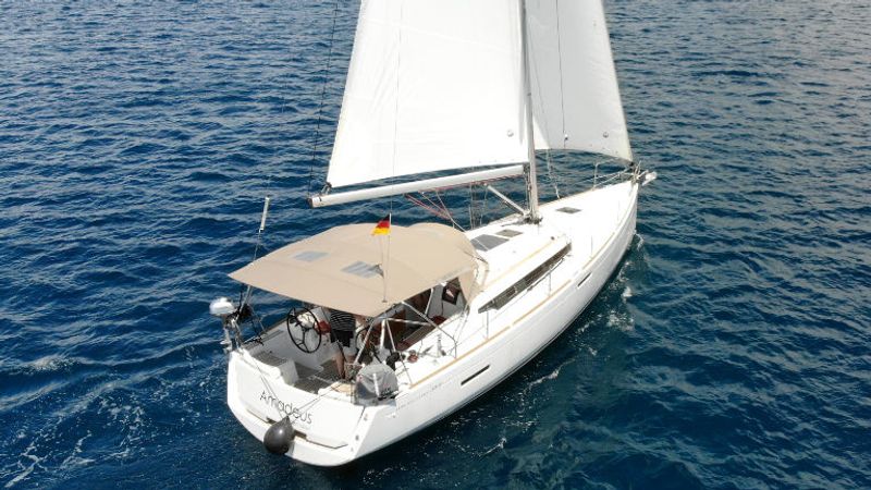 Jeanneau Sun Odyssey 389 | Amadeus
