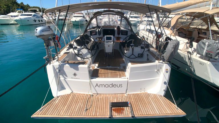 Jeanneau Sun Odyssey 389 | Amadeus