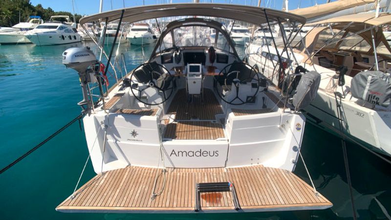 Jeanneau Sun Odyssey 389 | Amadeus