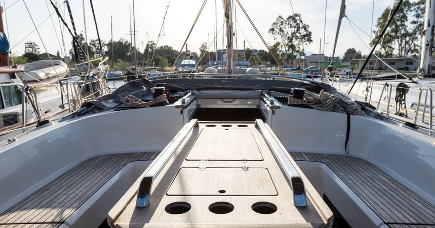 Bavaria Cruiser 56 | Breathless12