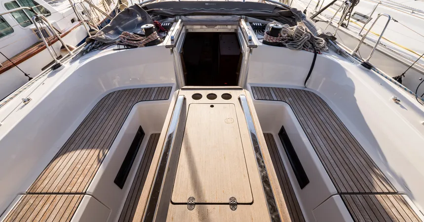 Bavaria Cruiser 56 | Breathless13