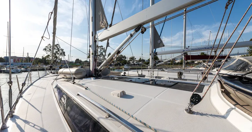 Bavaria Cruiser 56 | Breathless22