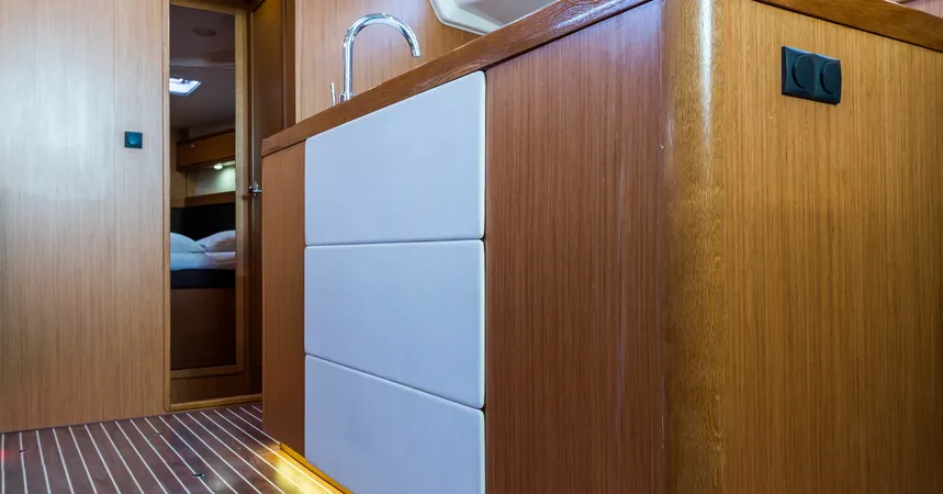 Bavaria Cruiser 56 | Breathless27