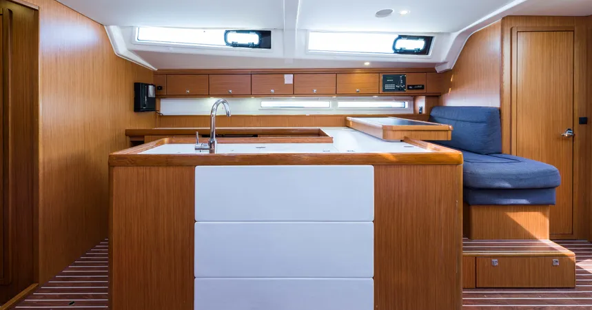 Bavaria Cruiser 56 | Breathless25