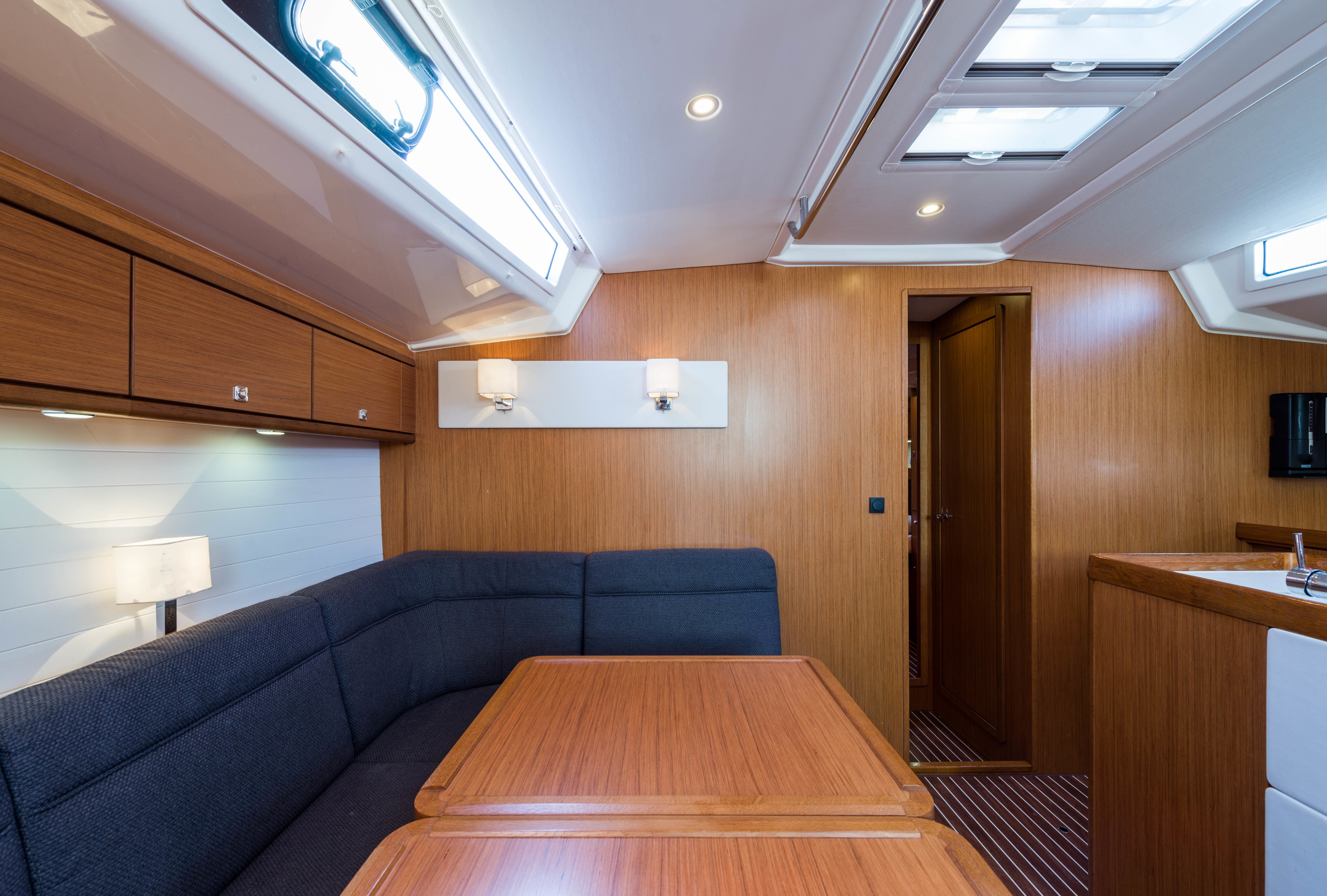 Bavaria Cruiser 56 | Breathless36