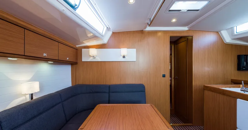 Bavaria Cruiser 56 | Breathless36