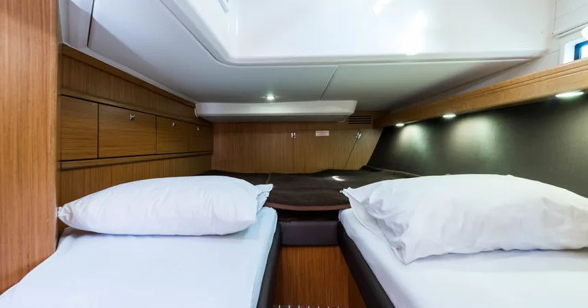 Bavaria Cruiser 56 | Breathless58