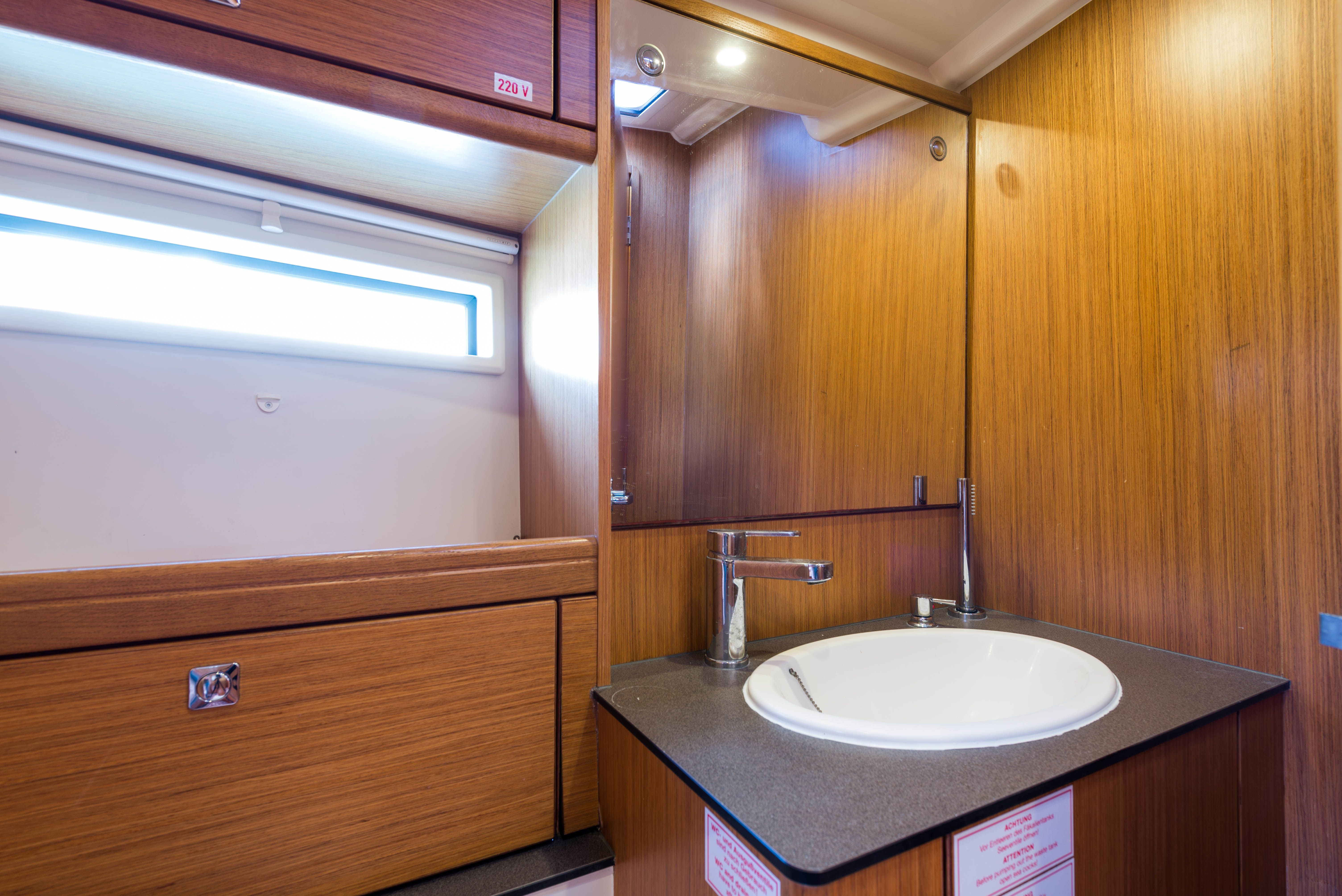 Bavaria Cruiser 56 | Breathless75