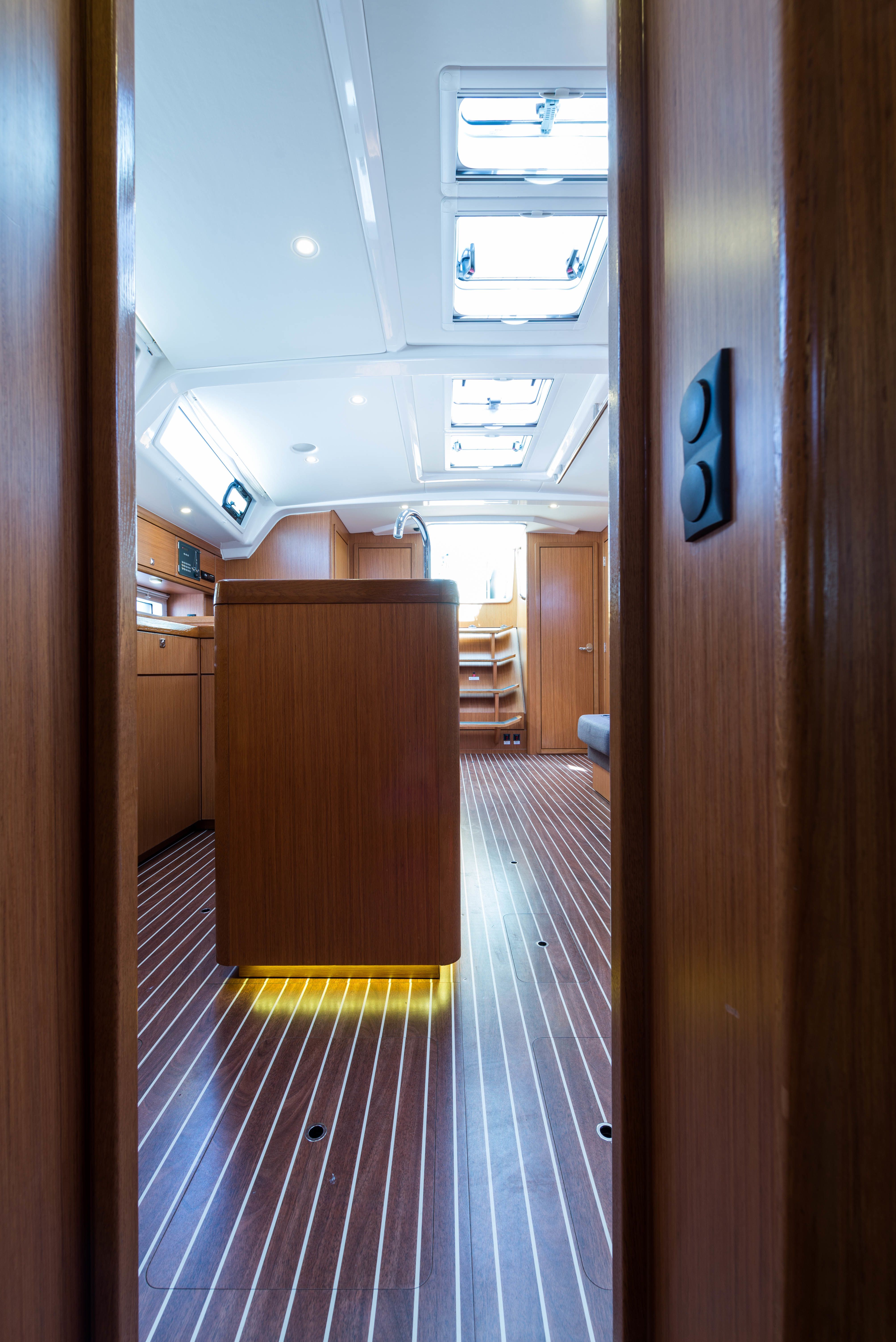 Bavaria Cruiser 56 | Breathless28