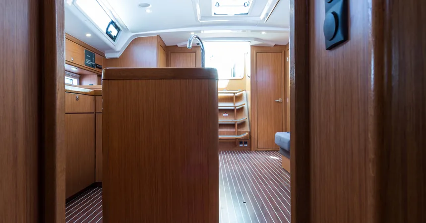 Bavaria Cruiser 56 | Breathless28