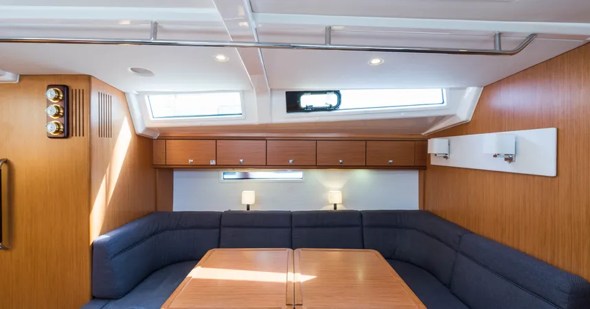 Bavaria Cruiser 56 | Breathless35