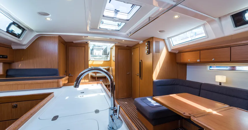Bavaria Cruiser 56 | Breathless30