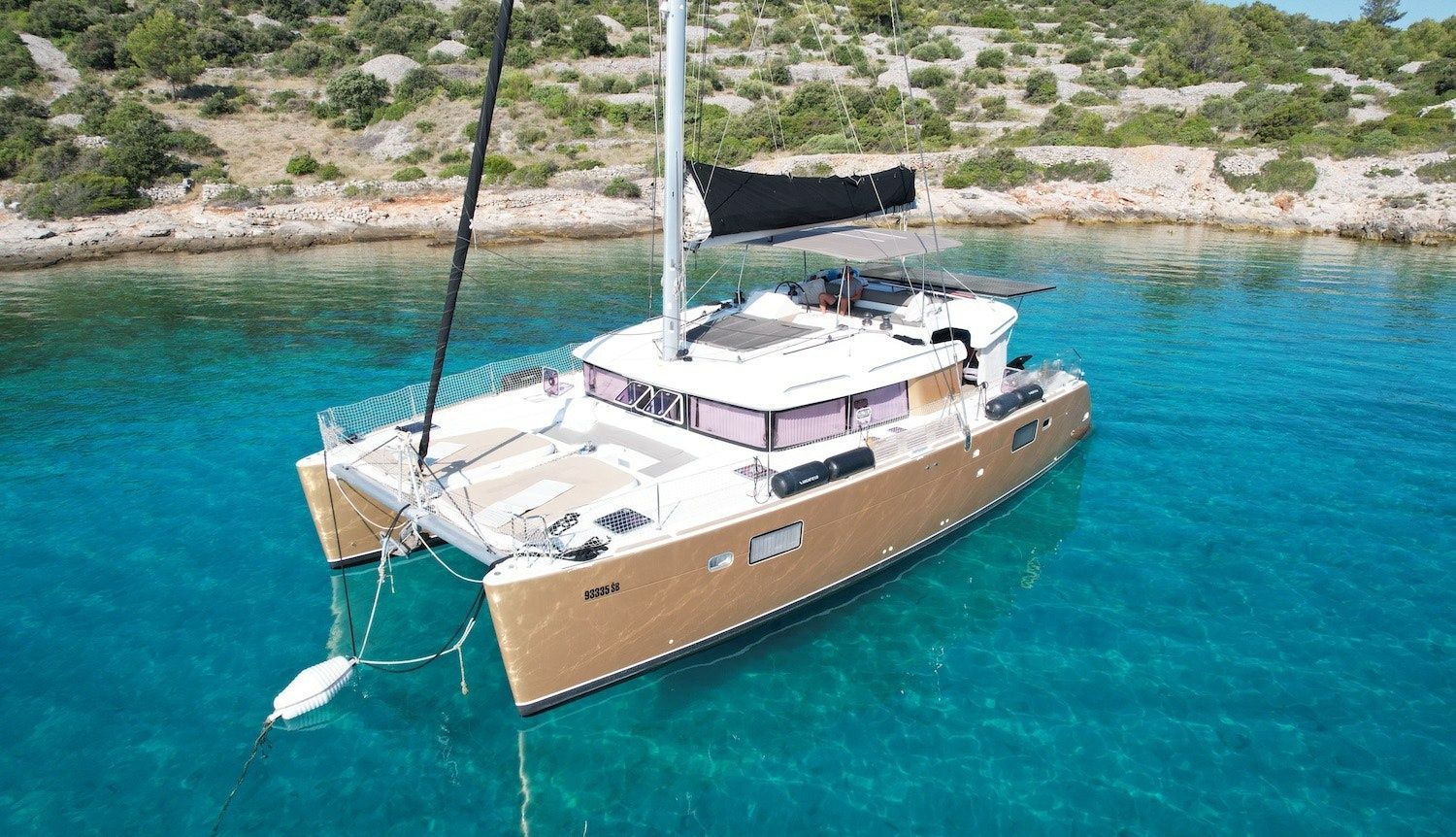 Lagoon 450 F | Black Duck
