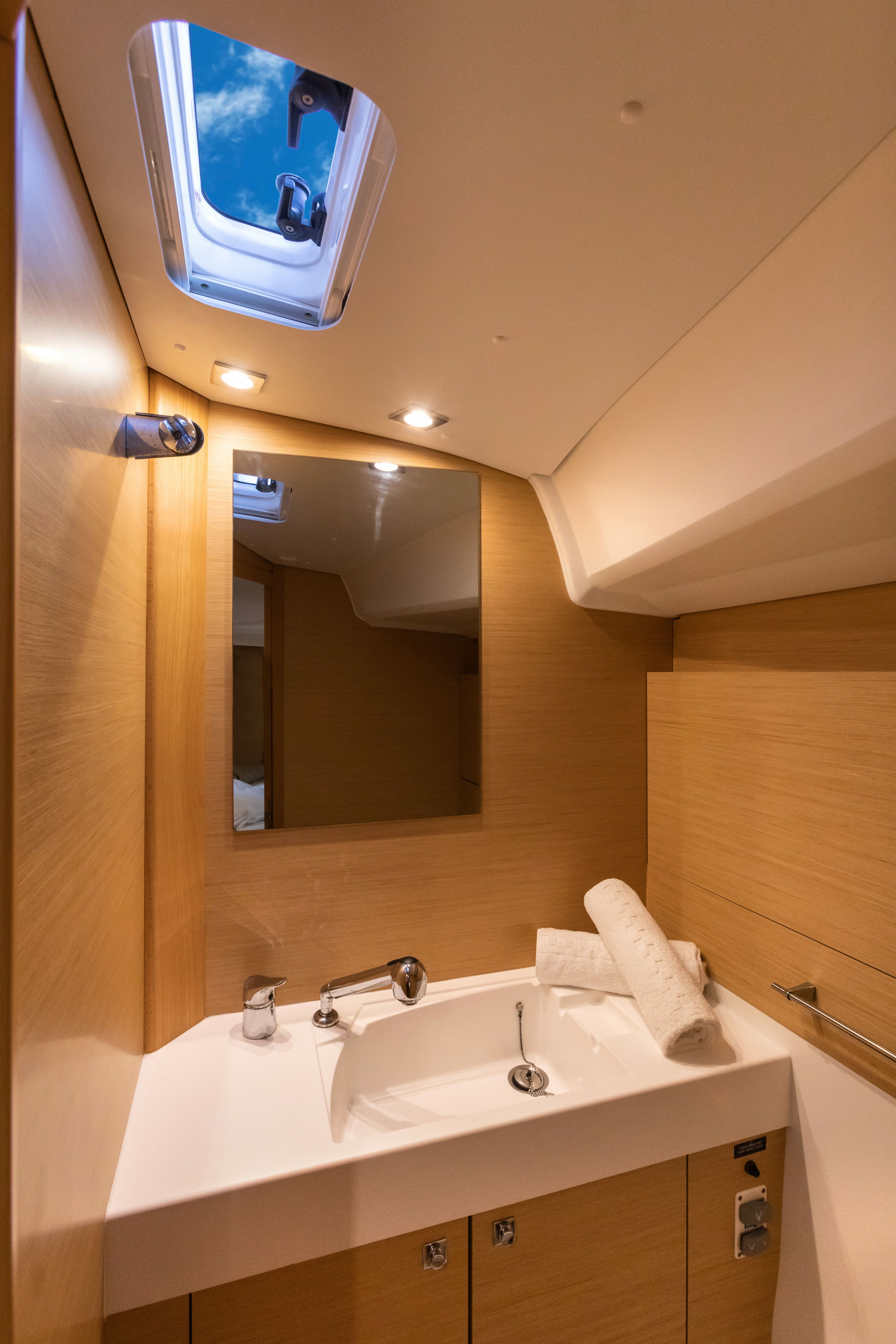 Jeanneau Sun Odyssey 479 | Chandra