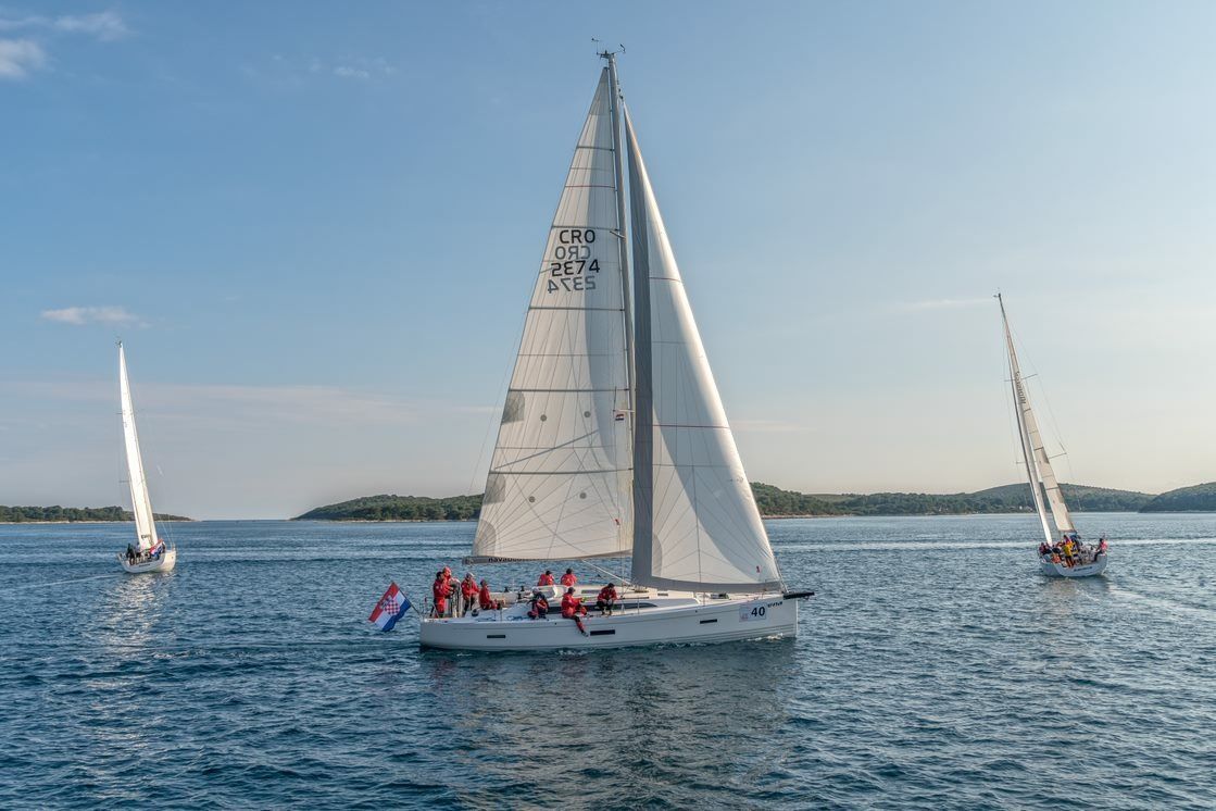 X-Yachts 43 | Cum Ventis