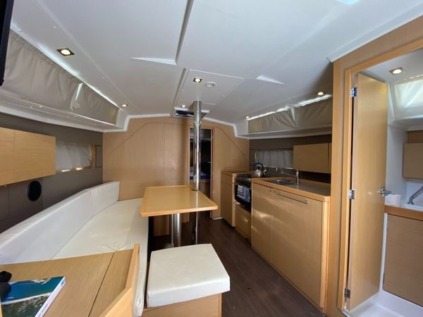 Beneteau Oceanis 38 | Solar