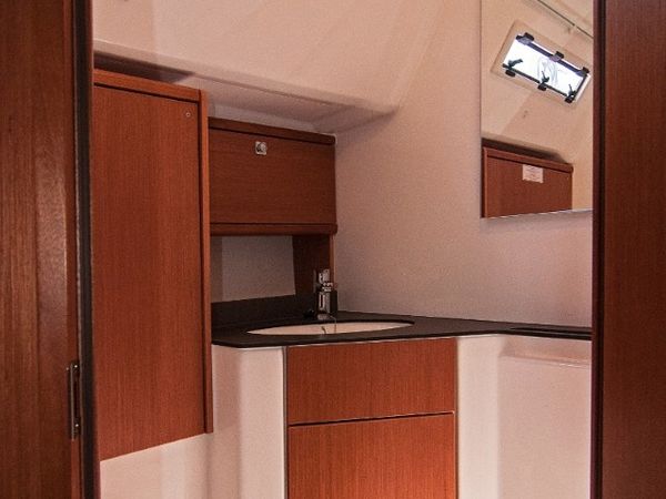 Bavaria Cruiser 46 | Adria Mimi