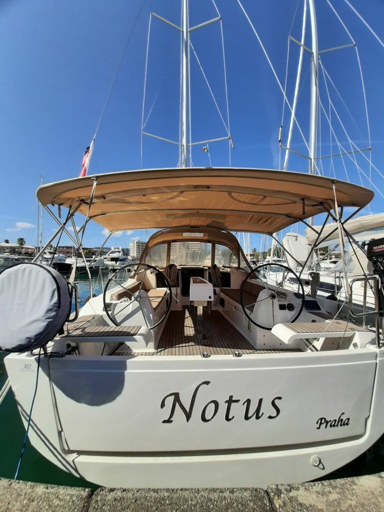 Dufour 382 | Notus