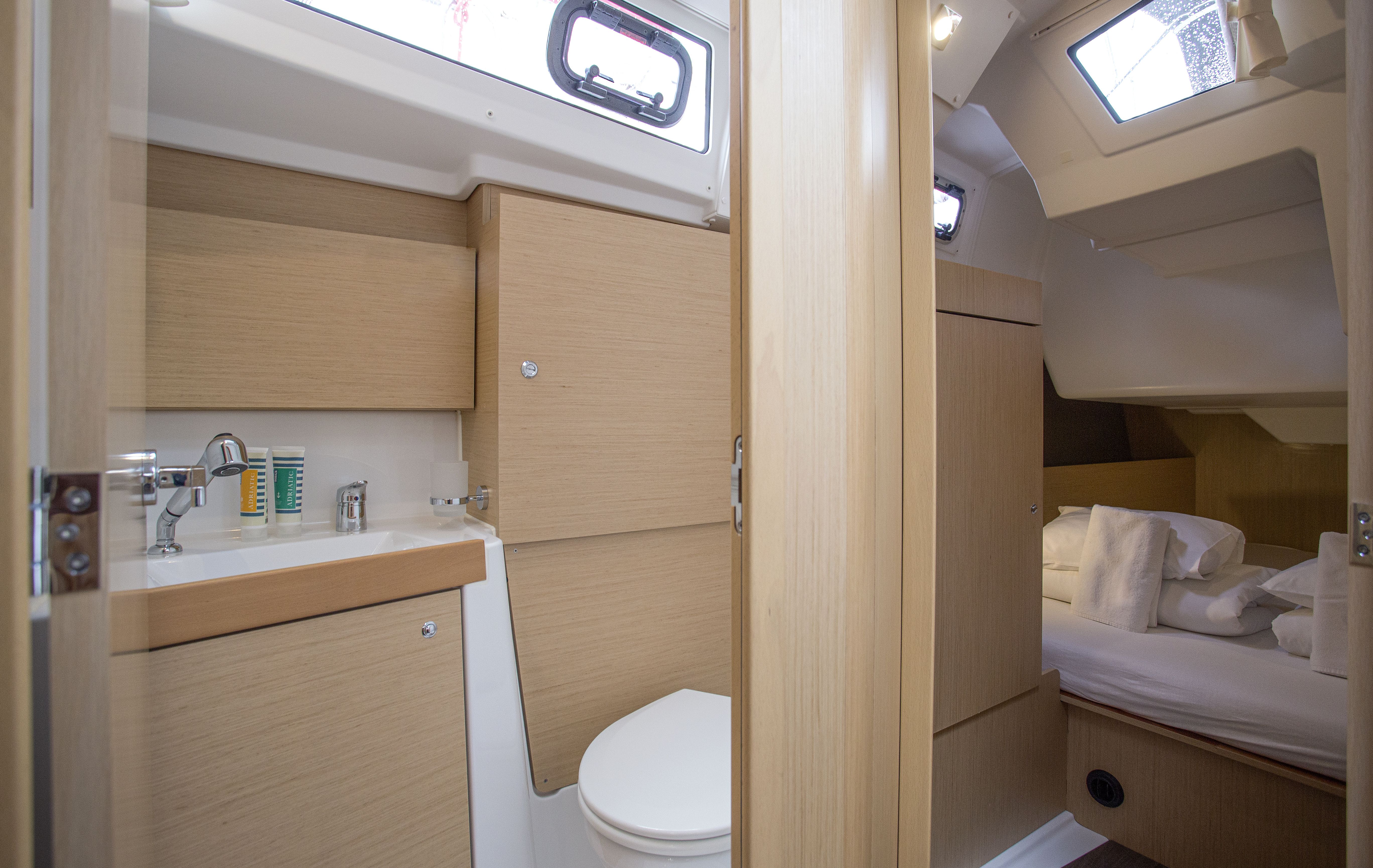 Beneteau Oceanis 38 | Bellagio