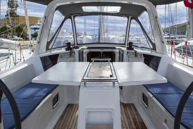 Beneteau Oceanis 38 | Bellagio