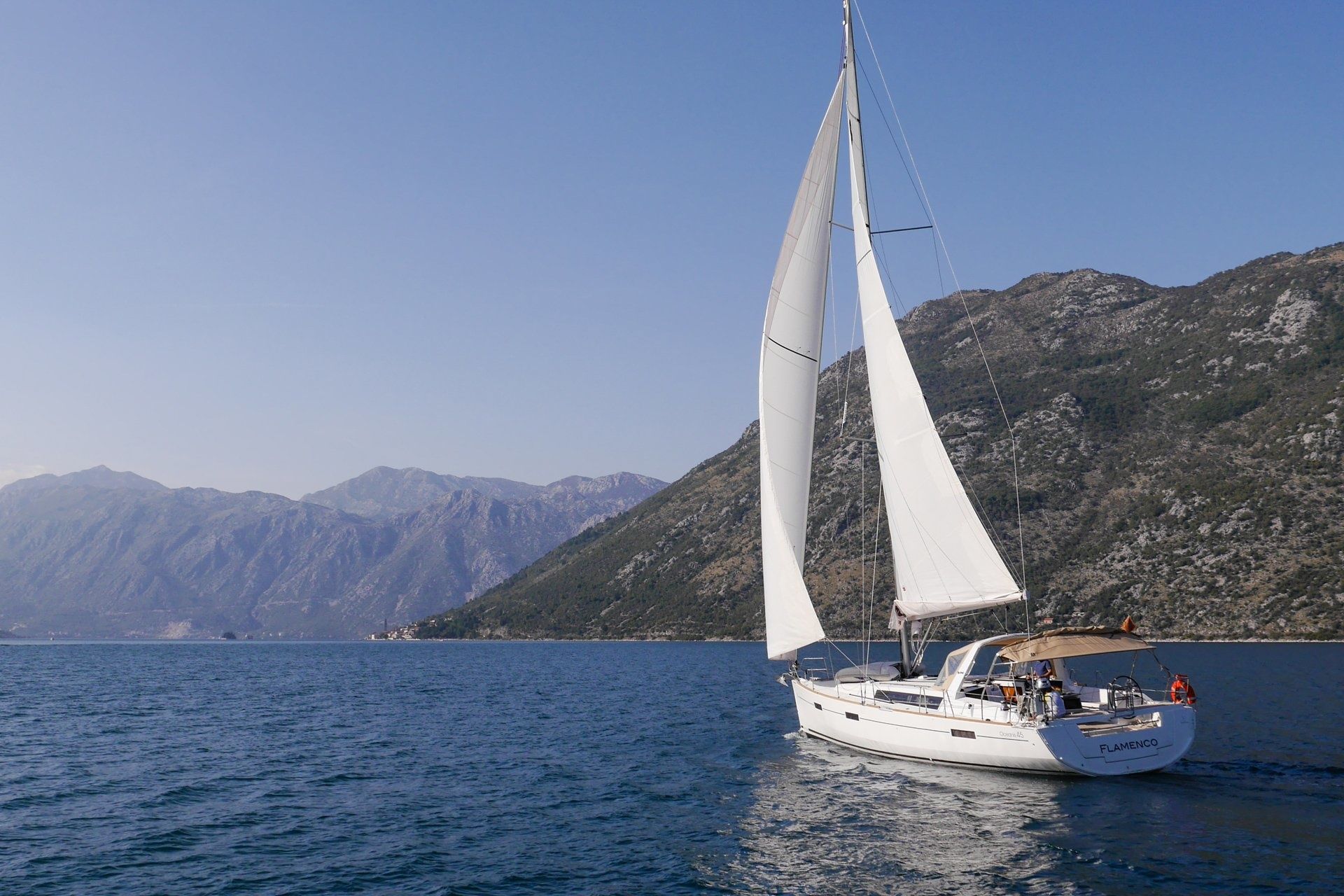 Beneteau Oceanis 45 | Flamenco