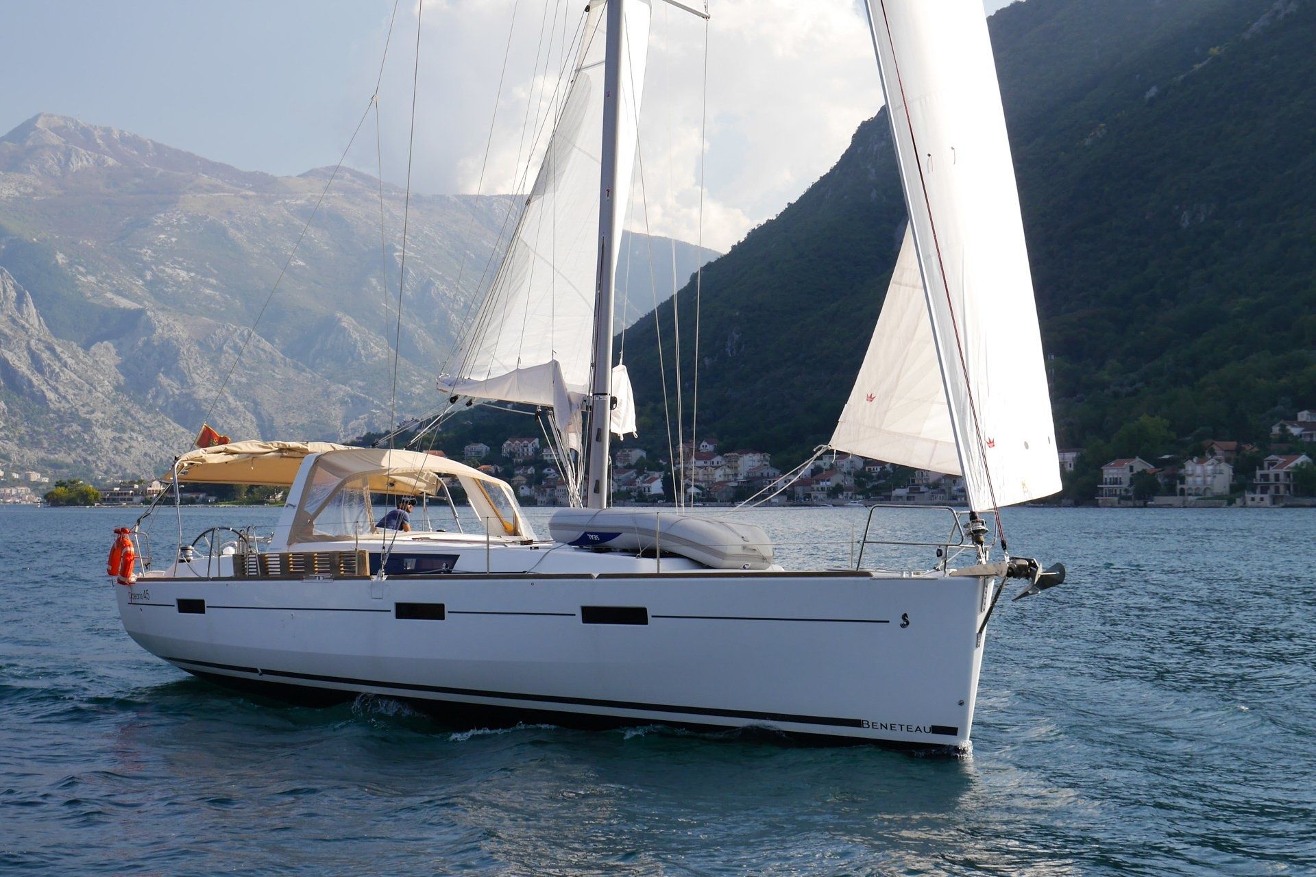 Beneteau Oceanis 45 | Flamenco