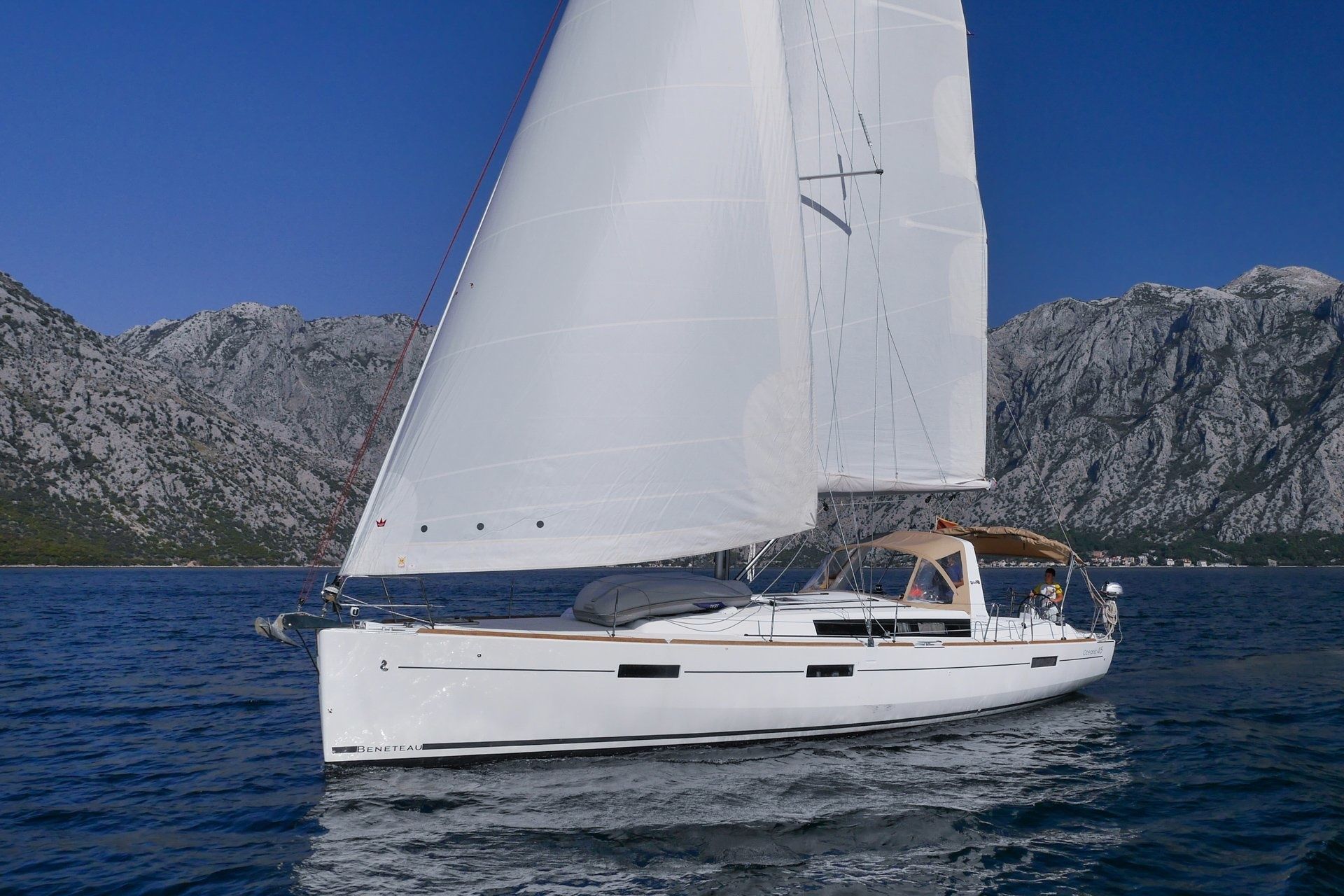 Beneteau Oceanis 45 | Flamenco