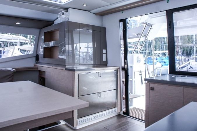 Fountaine Pajot Helia 44 | Lounge