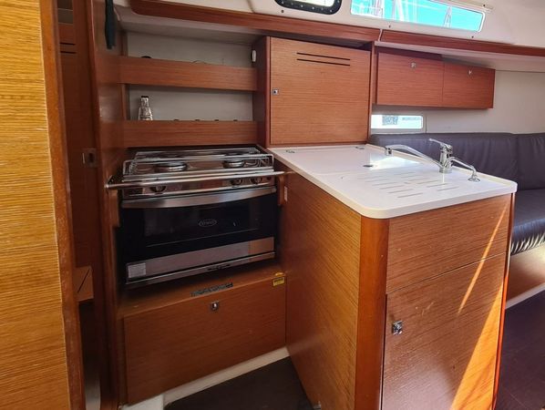 Dufour 310 | Inezic