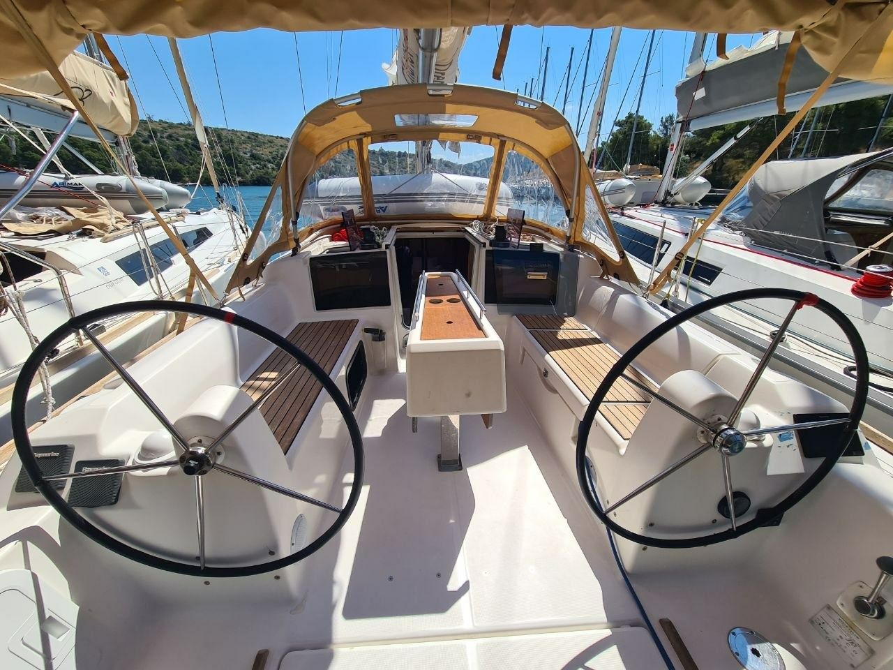 Dufour 310 | Inezic