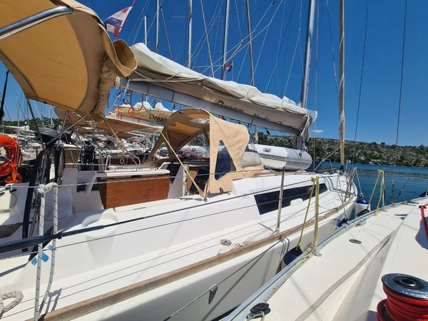 Dufour 310 | Inezic