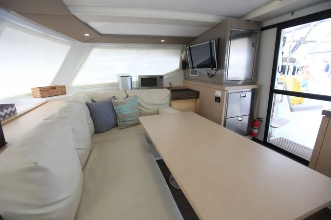 Fountaine Pajot Lucia 40 | Shelly Kay