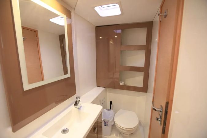 Fountaine Pajot Lucia 40 | Shelly Kay