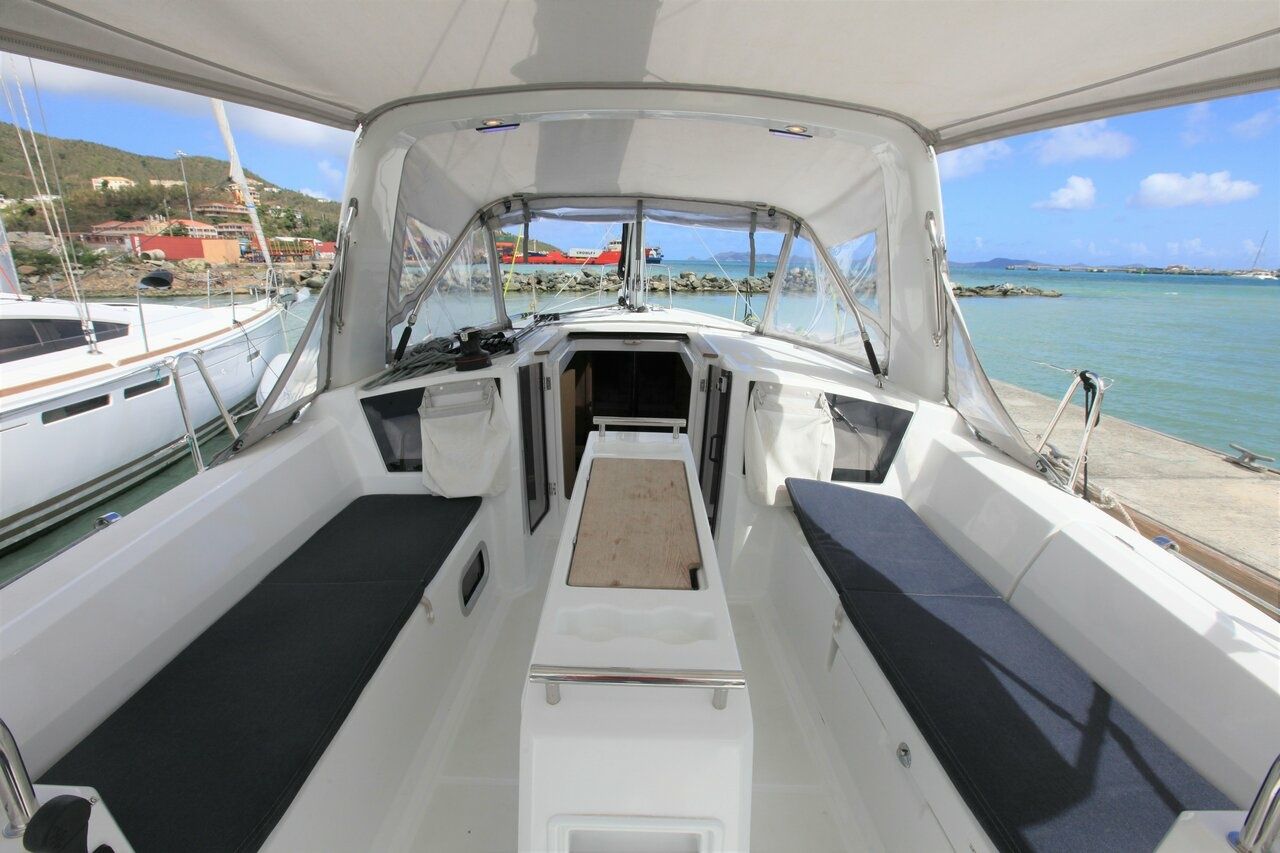 Beneteau Oceanis 35 | Big Blue