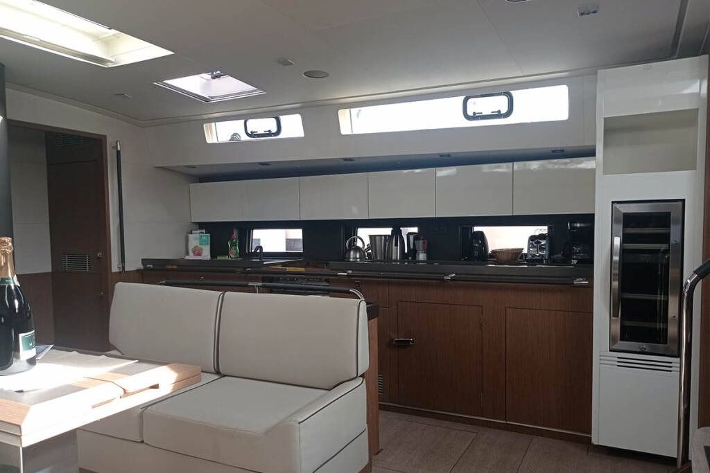 Beneteau Oceanis 62 | Thora Helen