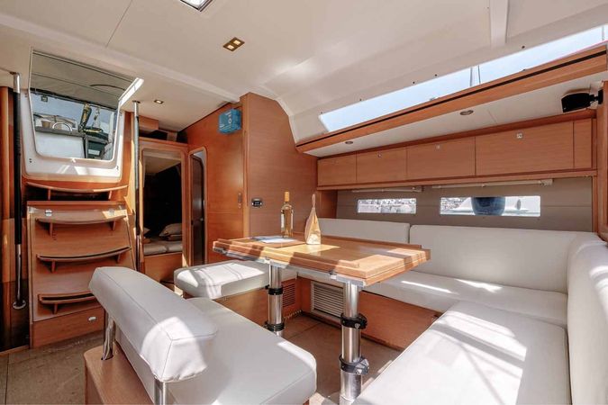 Dufour 560 | Skylark