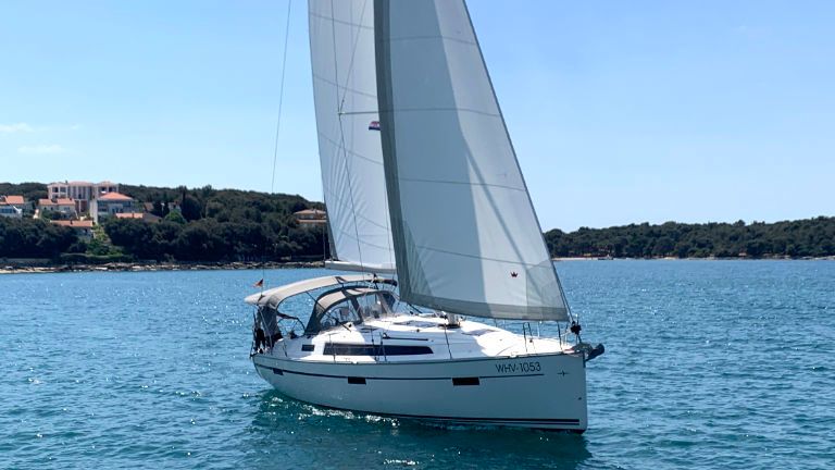 Bavaria Cruiser 37 | Bibi