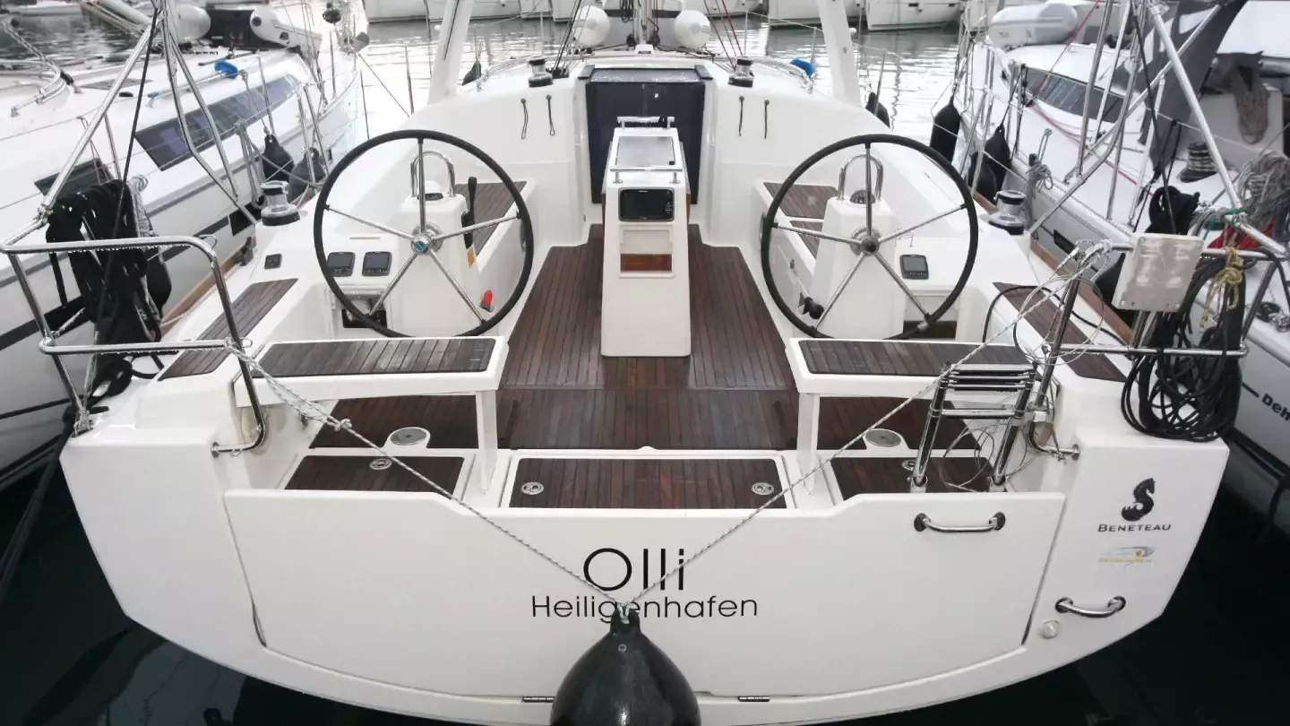 Beneteau Oceanis 38 | Olli