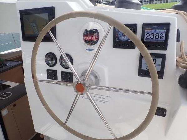 Fountaine Pajot Lucia 40 | Kinara